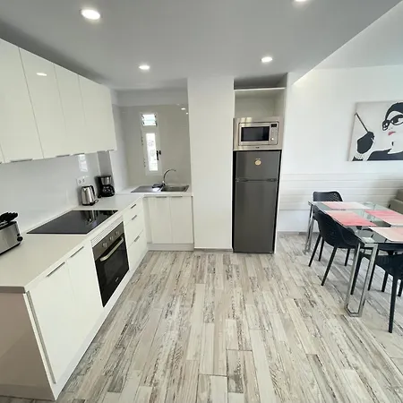 5. Cozy In Americas *